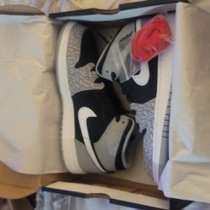 Air Jordan 1 Mid SE (GS)